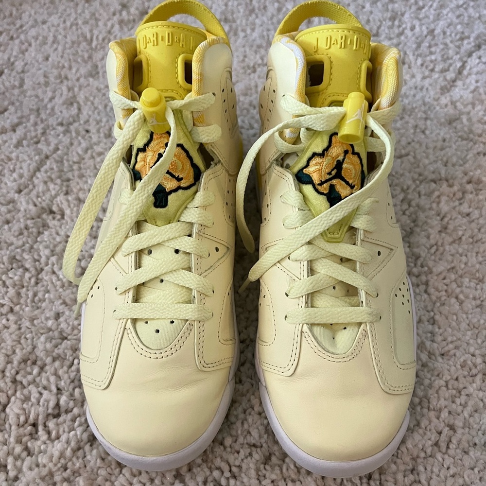 Jordan retro 6 citron size 6Y - Picture 2 of 9